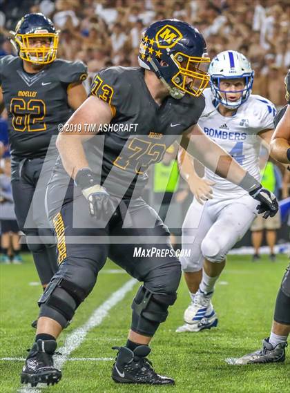 Thumbnail 3 in St. Xavier vs Moeller @ Nippert Stadium photogallery.