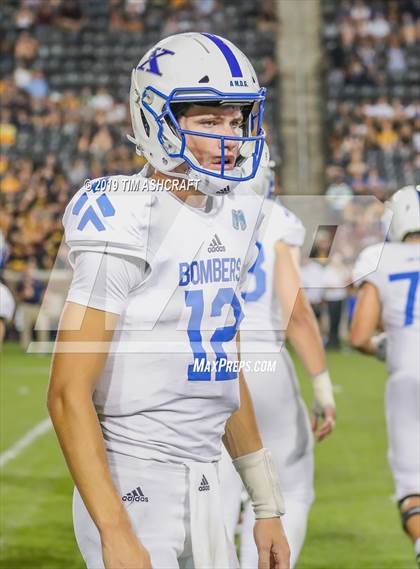 Thumbnail 2 in St. Xavier vs Moeller @ Nippert Stadium photogallery.