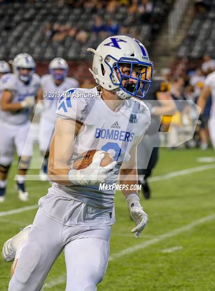 Thumbnail 2 in St. Xavier vs Moeller @ Nippert Stadium photogallery.