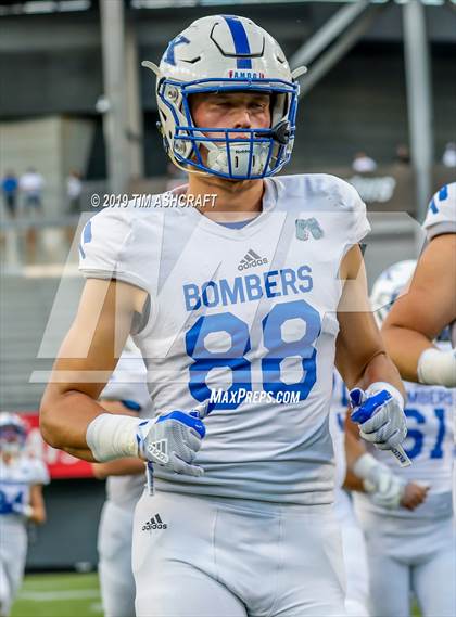 Thumbnail 2 in St. Xavier vs Moeller @ Nippert Stadium photogallery.