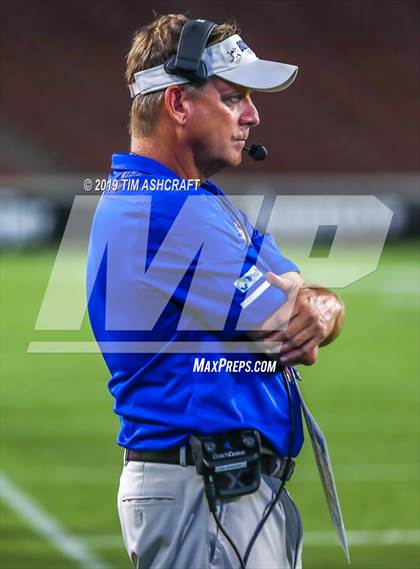 Thumbnail 1 in St. Xavier vs Moeller @ Nippert Stadium photogallery.