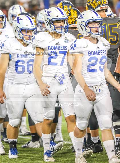 Thumbnail 3 in St. Xavier vs Moeller @ Nippert Stadium photogallery.