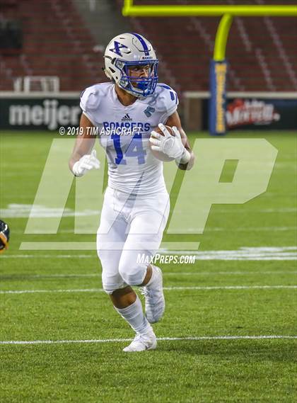 Thumbnail 3 in St. Xavier vs Moeller @ Nippert Stadium photogallery.