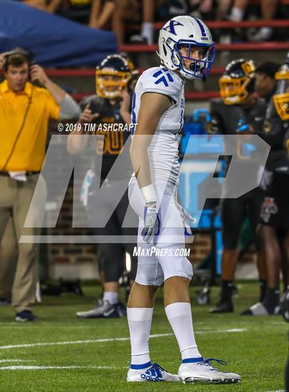 Thumbnail 1 in St. Xavier vs Moeller @ Nippert Stadium photogallery.