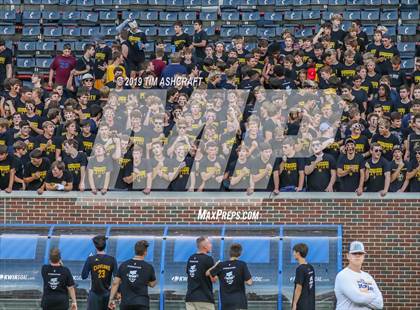 Thumbnail 1 in St. Xavier vs Moeller @ Nippert Stadium photogallery.