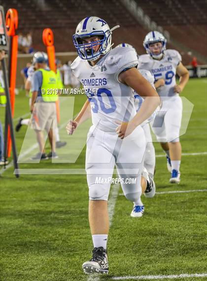 Thumbnail 3 in St. Xavier vs Moeller @ Nippert Stadium photogallery.