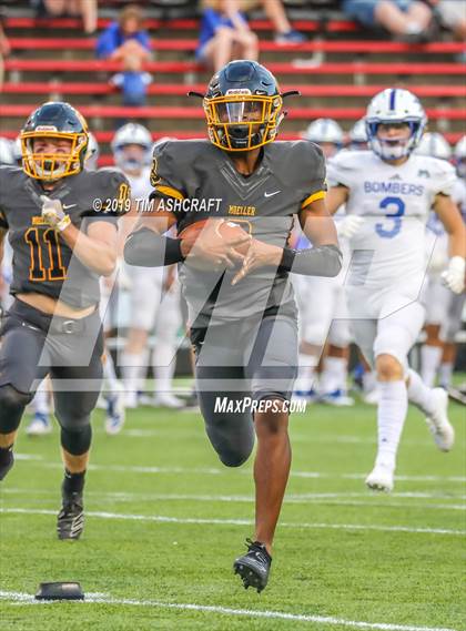 Thumbnail 2 in St. Xavier vs Moeller @ Nippert Stadium photogallery.