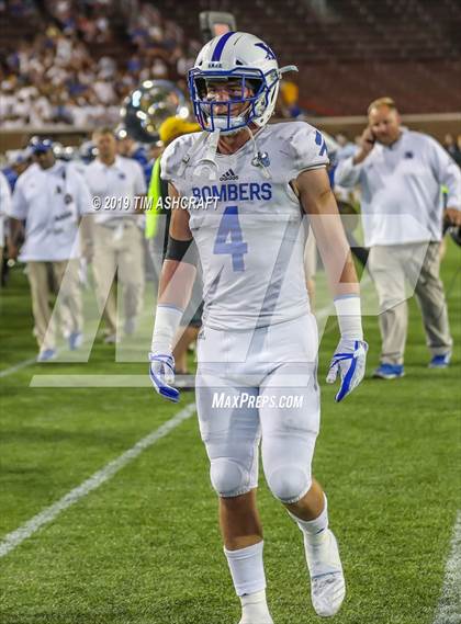 Thumbnail 2 in St. Xavier vs Moeller @ Nippert Stadium photogallery.