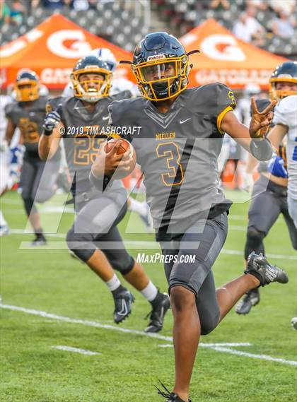 Thumbnail 1 in St. Xavier vs Moeller @ Nippert Stadium photogallery.