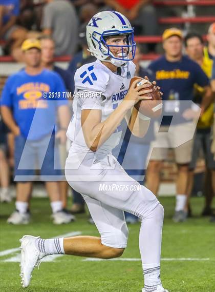 Thumbnail 2 in St. Xavier vs Moeller @ Nippert Stadium photogallery.