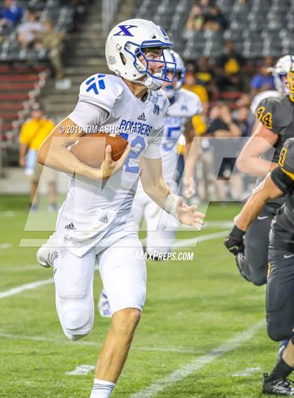 Thumbnail 3 in St. Xavier vs Moeller @ Nippert Stadium photogallery.
