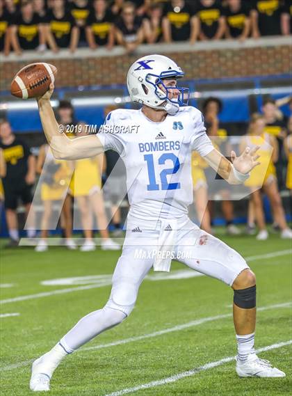 Thumbnail 2 in St. Xavier vs Moeller @ Nippert Stadium photogallery.