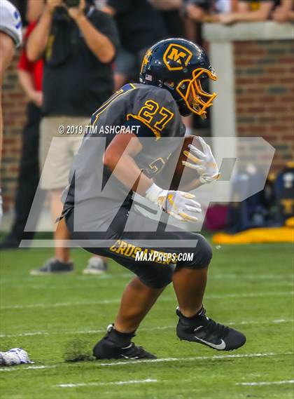 Thumbnail 3 in St. Xavier vs Moeller @ Nippert Stadium photogallery.