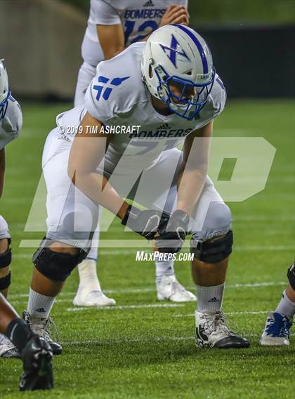 Thumbnail 3 in St. Xavier vs Moeller @ Nippert Stadium photogallery.