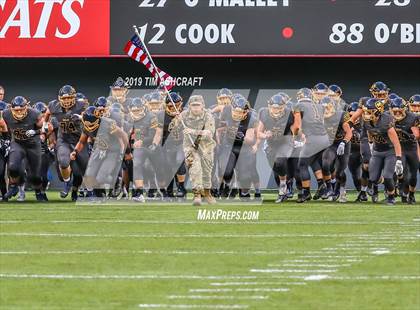 Thumbnail 1 in St. Xavier vs Moeller @ Nippert Stadium photogallery.