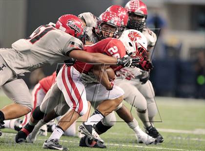 Thumbnail 3 in Cedar Hill vs. Katy (UIL 5A Division 2 Final) photogallery.