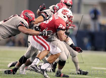 Thumbnail 2 in Cedar Hill vs. Katy (UIL 5A Division 2 Final) photogallery.