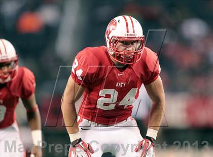 Thumbnail 3 in Cedar Hill vs. Katy (UIL 5A Division 2 Final) photogallery.