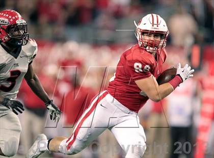 Thumbnail 3 in Cedar Hill vs. Katy (UIL 5A Division 2 Final) photogallery.