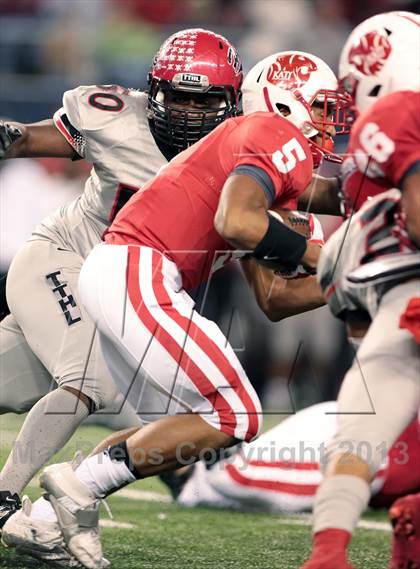 Thumbnail 3 in Cedar Hill vs. Katy (UIL 5A Division 2 Final) photogallery.