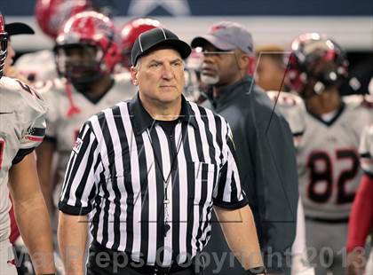 Thumbnail 3 in Cedar Hill vs. Katy (UIL 5A Division 2 Final) photogallery.
