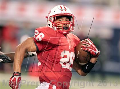 Thumbnail 3 in Cedar Hill vs. Katy (UIL 5A Division 2 Final) photogallery.