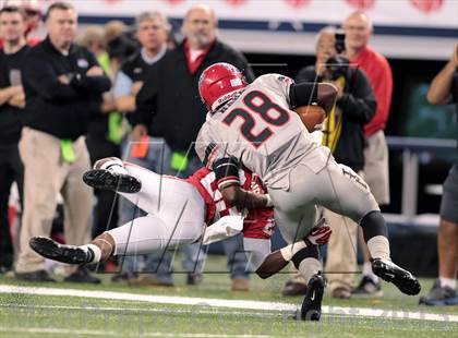Thumbnail 2 in Cedar Hill vs. Katy (UIL 5A Division 2 Final) photogallery.