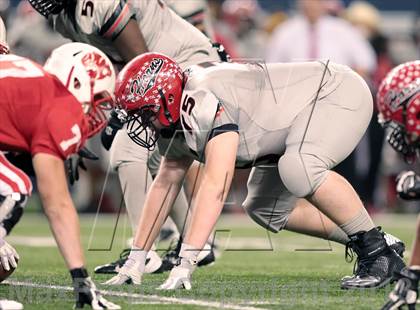 Thumbnail 1 in Cedar Hill vs. Katy (UIL 5A Division 2 Final) photogallery.