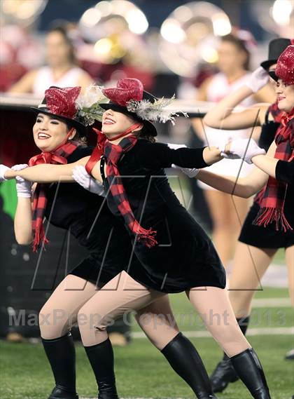 Thumbnail 1 in Cedar Hill vs. Katy (UIL 5A Division 2 Final) photogallery.