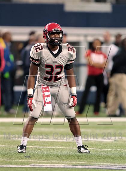 Thumbnail 2 in Cedar Hill vs. Katy (UIL 5A Division 2 Final) photogallery.
