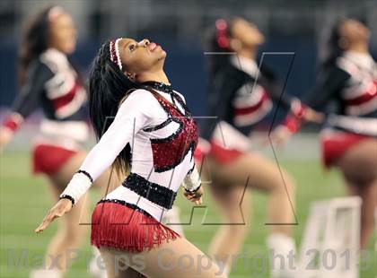 Thumbnail 3 in Cedar Hill vs. Katy (UIL 5A Division 2 Final) photogallery.