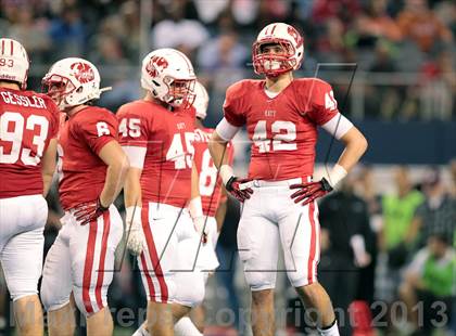 Thumbnail 3 in Cedar Hill vs. Katy (UIL 5A Division 2 Final) photogallery.