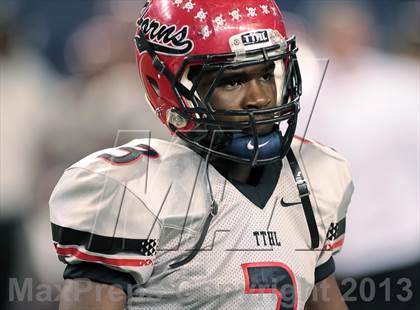 Thumbnail 3 in Cedar Hill vs. Katy (UIL 5A Division 2 Final) photogallery.