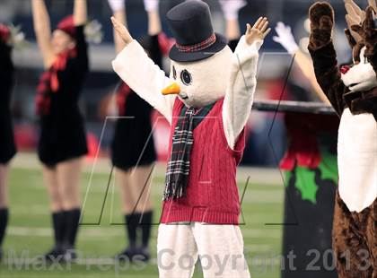Thumbnail 2 in Cedar Hill vs. Katy (UIL 5A Division 2 Final) photogallery.
