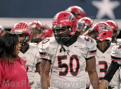 Thumbnail 2 in Cedar Hill vs. Katy (UIL 5A Division 2 Final) photogallery.
