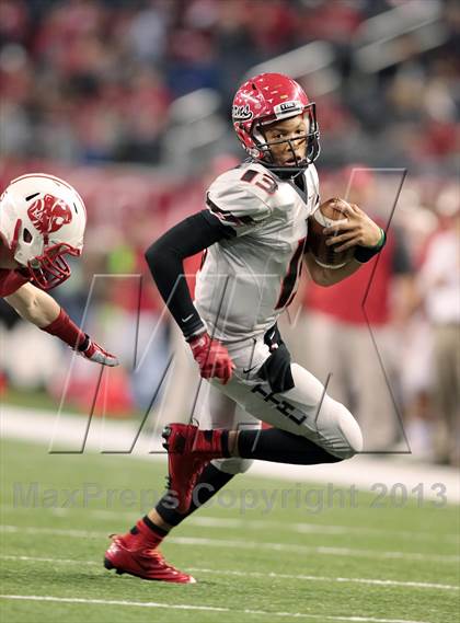 Thumbnail 2 in Cedar Hill vs. Katy (UIL 5A Division 2 Final) photogallery.