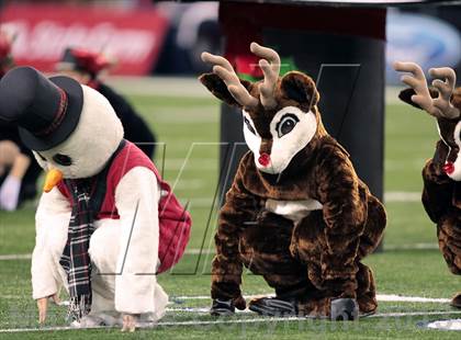 Thumbnail 1 in Cedar Hill vs. Katy (UIL 5A Division 2 Final) photogallery.