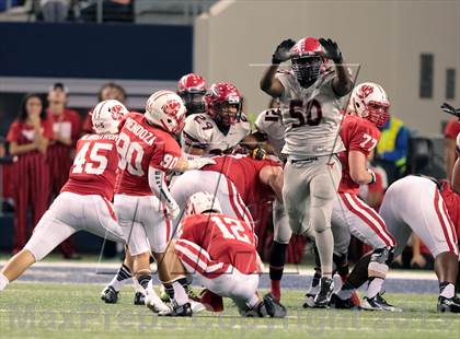 Thumbnail 1 in Cedar Hill vs. Katy (UIL 5A Division 2 Final) photogallery.