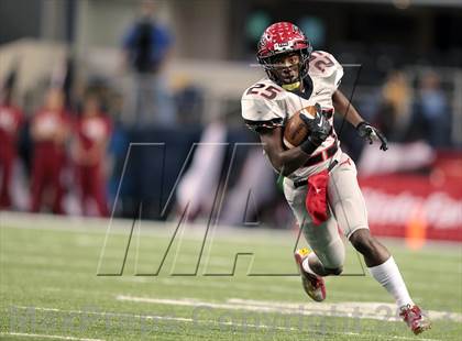 Thumbnail 2 in Cedar Hill vs. Katy (UIL 5A Division 2 Final) photogallery.