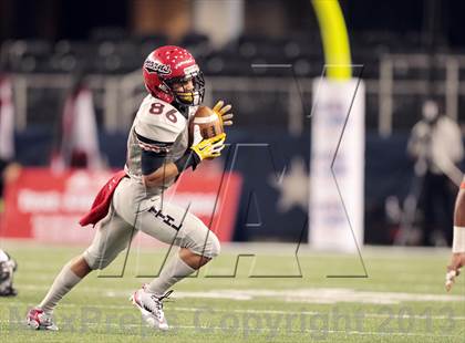 Thumbnail 1 in Cedar Hill vs. Katy (UIL 5A Division 2 Final) photogallery.