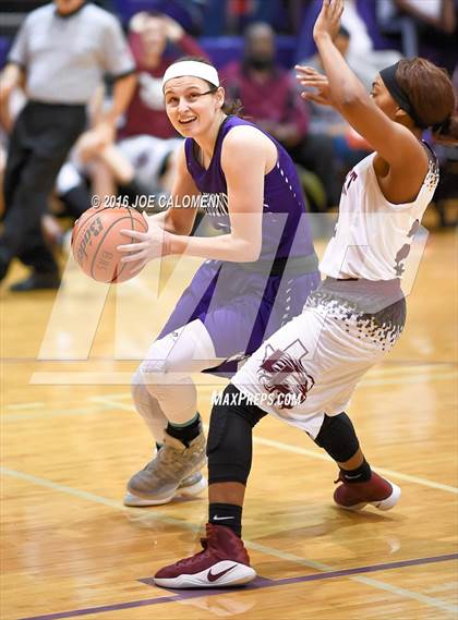 Thumbnail 1 in Lockhart vs Boerne (Boerne ISD Tournament) photogallery.