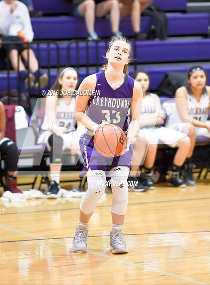 Thumbnail 3 in Lockhart vs Boerne (Boerne ISD Tournament) photogallery.