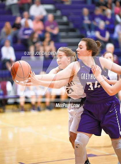 Thumbnail 1 in Lockhart vs Boerne (Boerne ISD Tournament) photogallery.