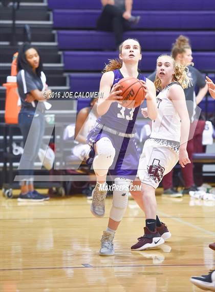 Thumbnail 1 in Lockhart vs Boerne (Boerne ISD Tournament) photogallery.