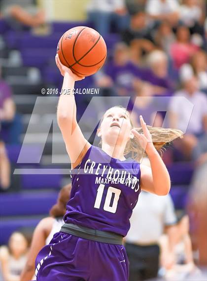 Thumbnail 1 in Lockhart vs Boerne (Boerne ISD Tournament) photogallery.