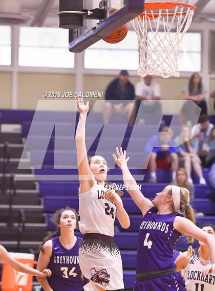 Thumbnail 3 in Lockhart vs Boerne (Boerne ISD Tournament) photogallery.
