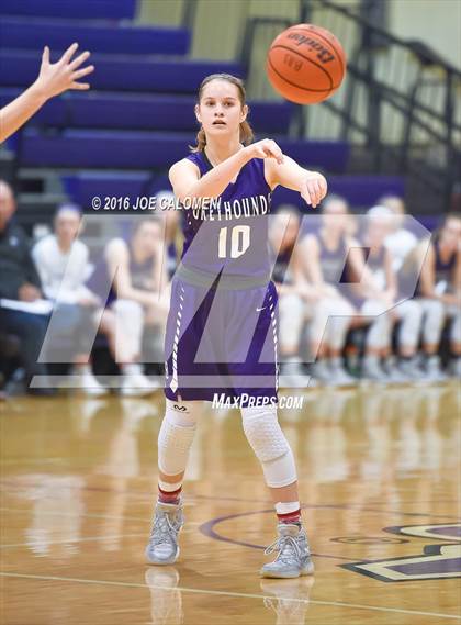 Thumbnail 2 in Lockhart vs Boerne (Boerne ISD Tournament) photogallery.