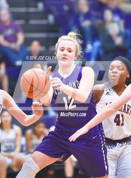 Thumbnail 3 in Lockhart vs Boerne (Boerne ISD Tournament) photogallery.