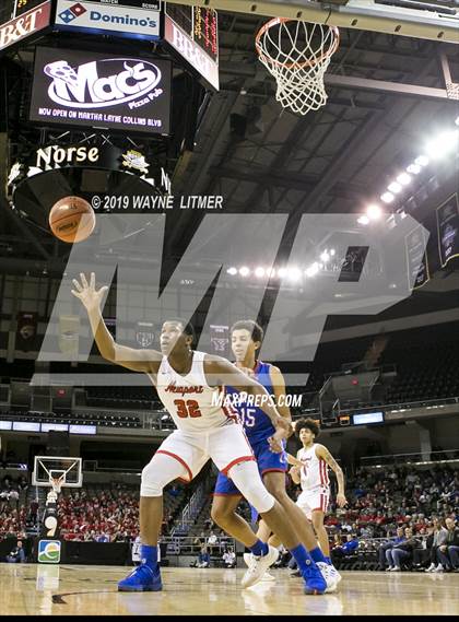 Thumbnail 1 in Conner vs Newport (KHSAA Ninth Region) photogallery.