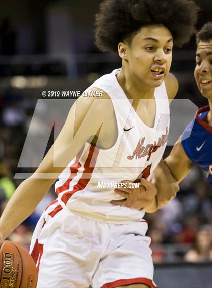 Thumbnail 3 in Conner vs Newport (KHSAA Ninth Region) photogallery.